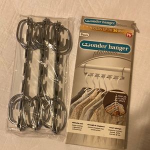 Wonder Hanger - 2 sets. Never used.